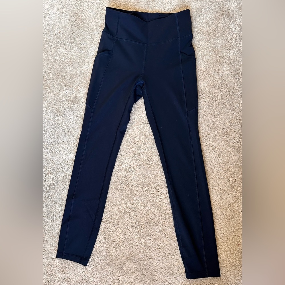 Lululemon Invigorate tight navy blue